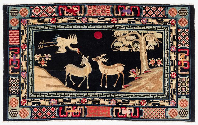 Carpet, China, approx. 124 x 205 cm.