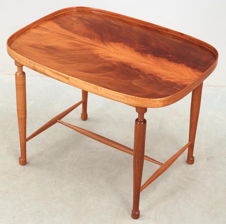 A Josef Frank mahogany table, Svenskt Tenn, model 921.