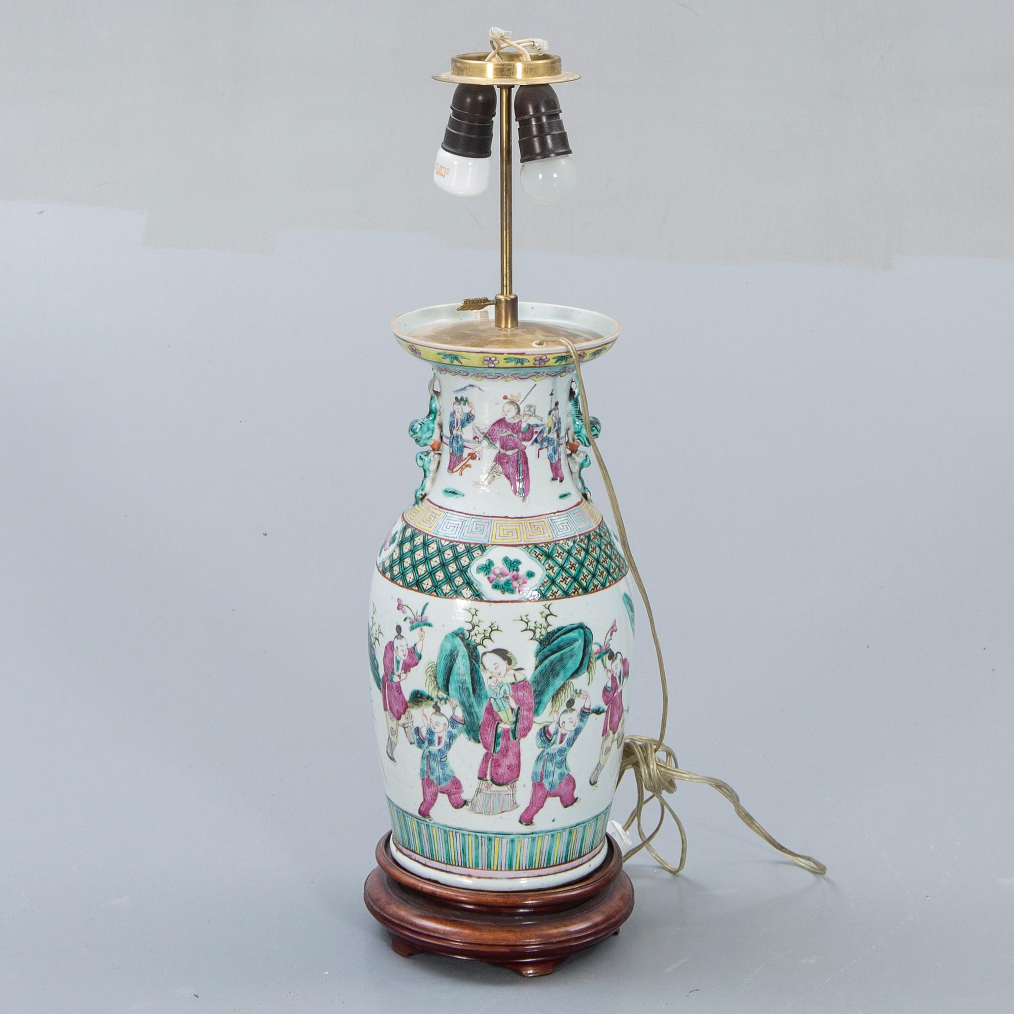 Bordslampa Kina 18/1900-tal.