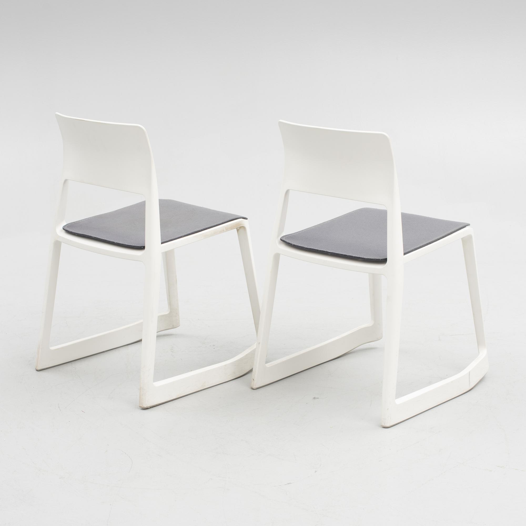 Edward Barber & Jay Osgerby, five  'Tip Ton'-chairs, Vitra.