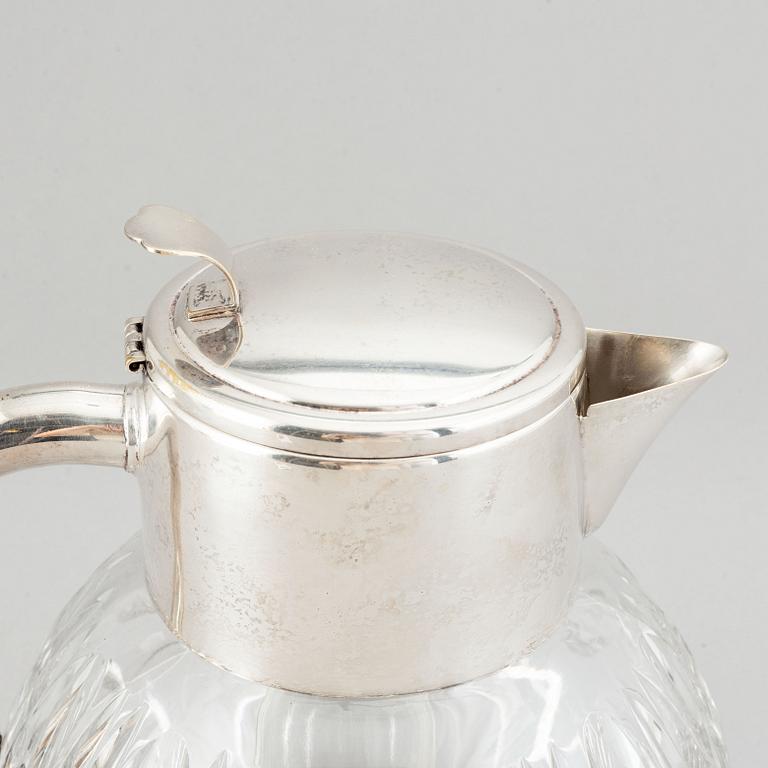 A 20th-century service jug.