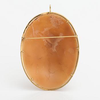 Hänge, 18K guld, snäckskalskamé. Basilio Liverno.