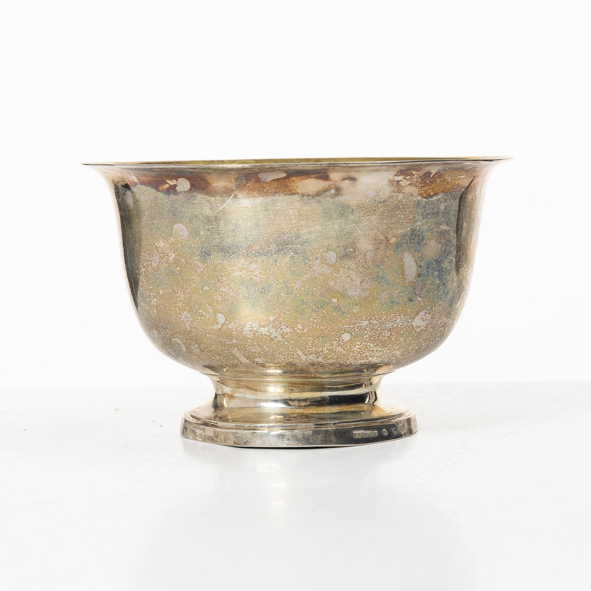 Johan Petter Grönvall, a Swedish parcel-gilt silver bowl, Stockholm 1822.