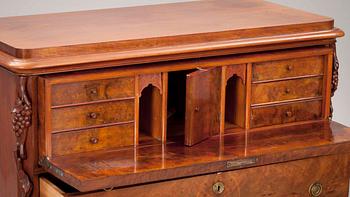 SKRIVBYRÅ, nyrokoko. 1800-talets mitt.