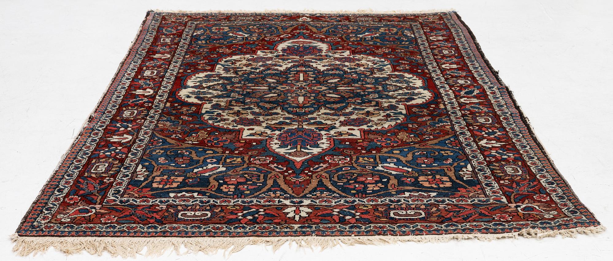 Carpet, approx. 222 x 150 cm.