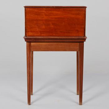 DAMSKRIVBORD, 1900-talets första del.