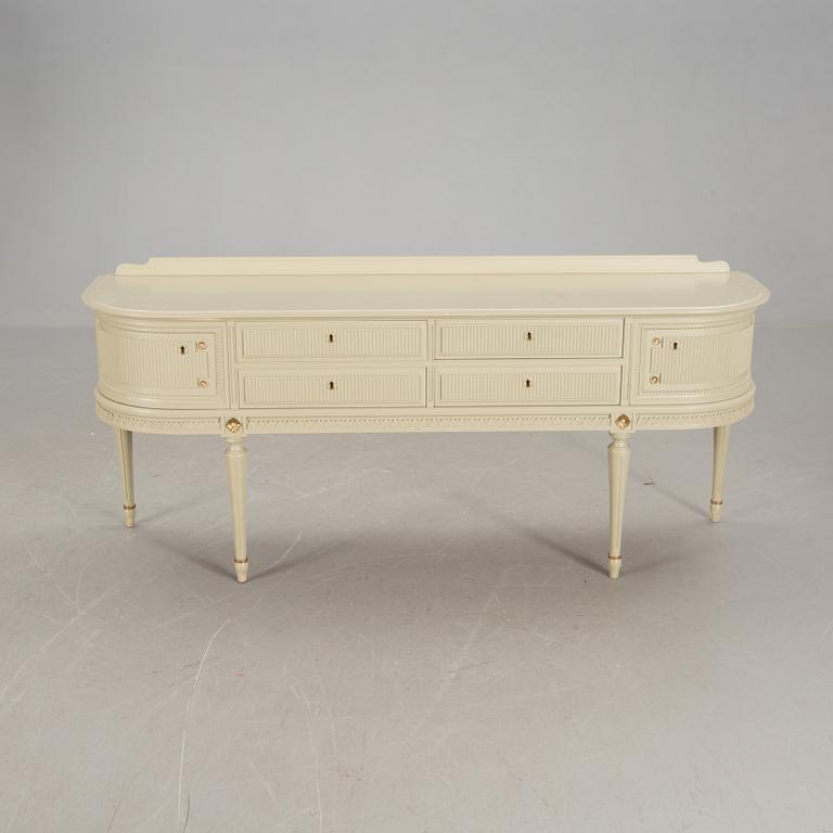 SIDEBOARD, gustaviansk stil, 1900-talets andra hälft.