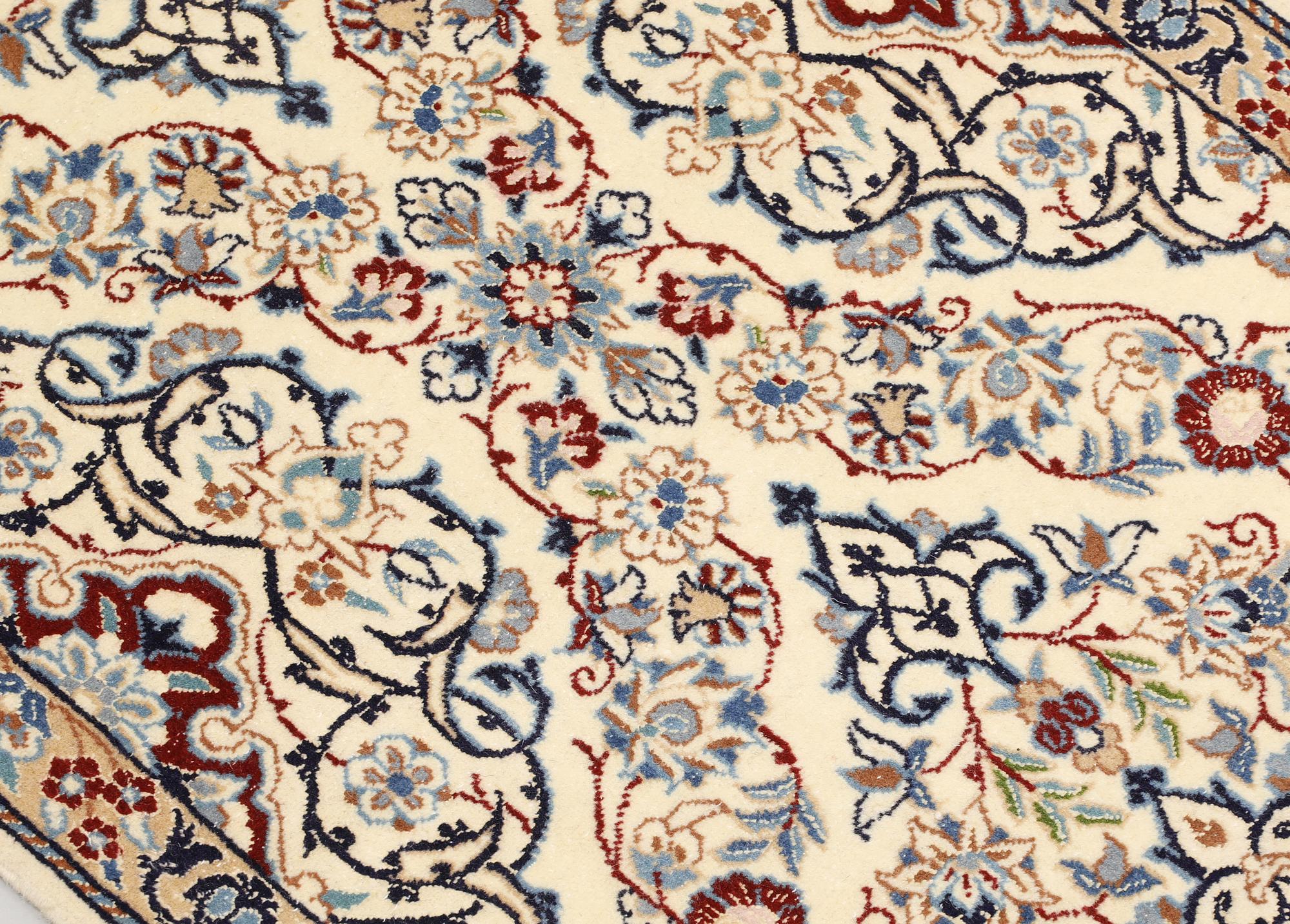 Gallery carpet, Nain, part silk, so-called 9LAA, ca  287 x 60 cm.