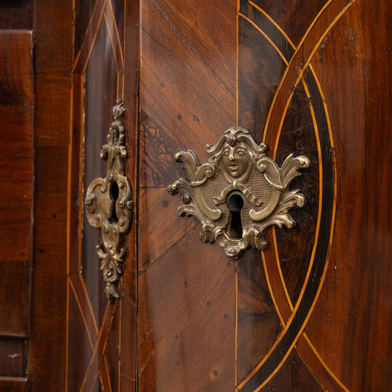 Skåp, senbarock, Tyskland,  1700-tal.