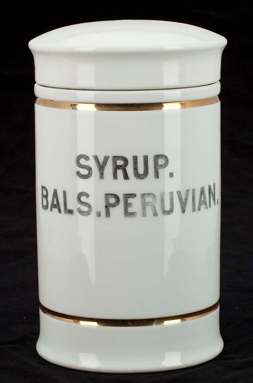 APOTEKSBURK SAMT HORN, fajans, "Syrup. Bals. Peruvian.", hornet Afrika, 1900-talets början.