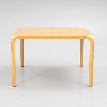 Alvar Aalto, soffbord, modell MX800B, Artek Finland.