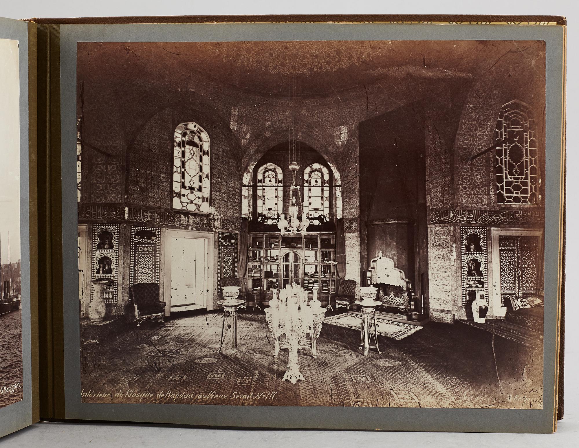 FOTOALBUM,   MEDELHAVSKRYSSNING 1905-06 MED KORVETTEN FREJA.