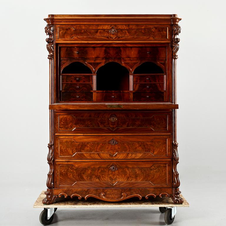 CHIFFONJÉ, nyrokoko, 1800-talets tredje kvartal.