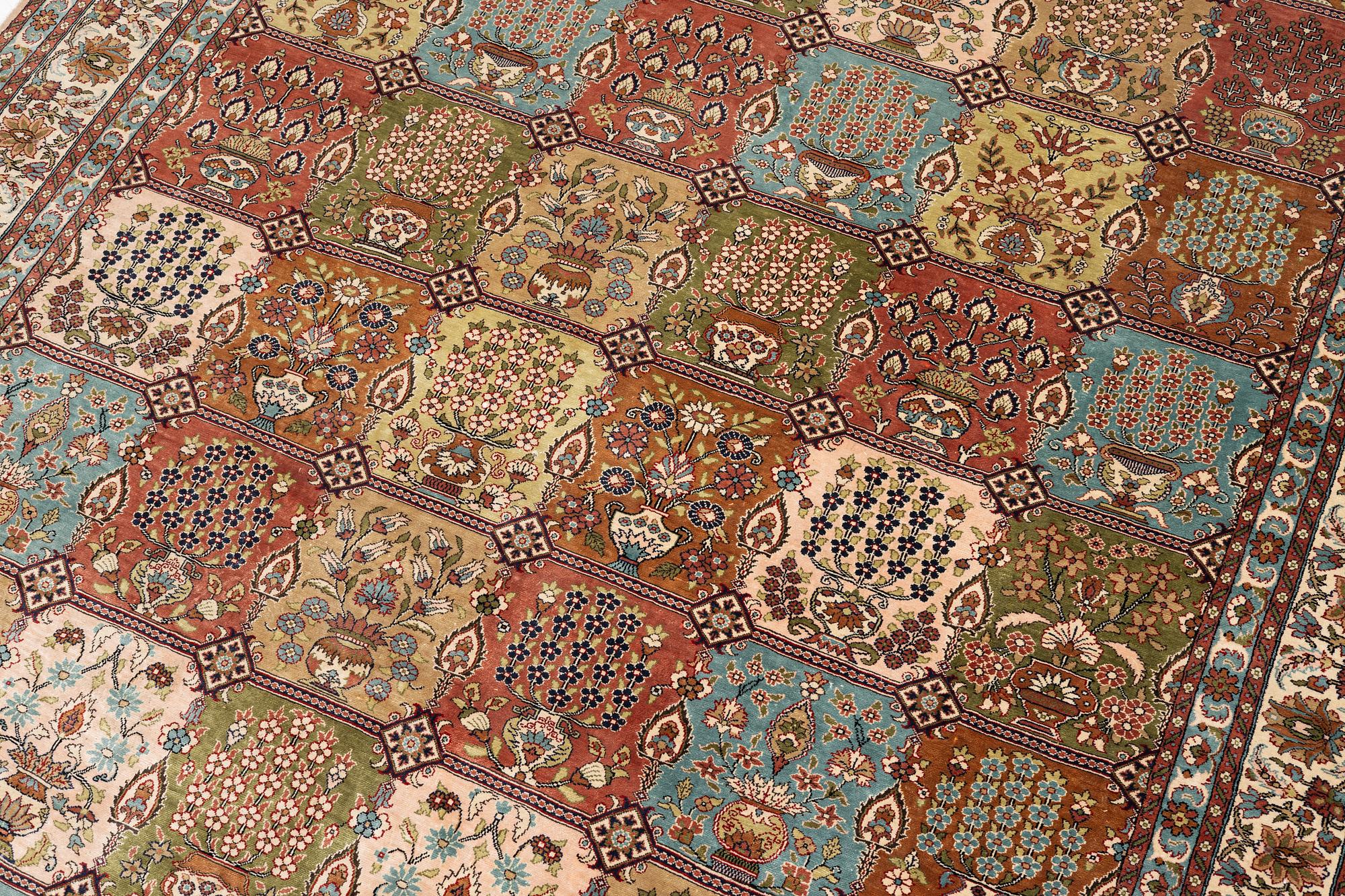 Matta Old silke Kayseri, Västra Anatolien. ca 297 x 196 cm.