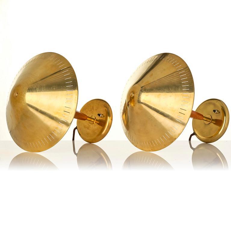 Harald Notini, a pair of table lamps model "15296", Arvid Böhlmarks Lampfabrik, Stockholm, 1940s.