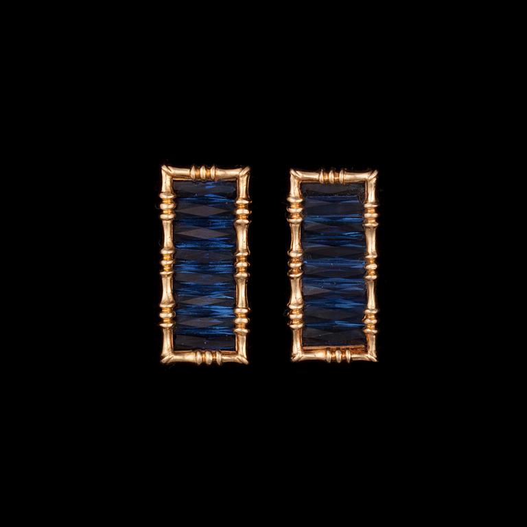 MANSCHETTKNAPPAR, 14K guld, fasettslipat blått glas, Lucien Piccard, 1900-talets slut. Vikt tot. 16 g.