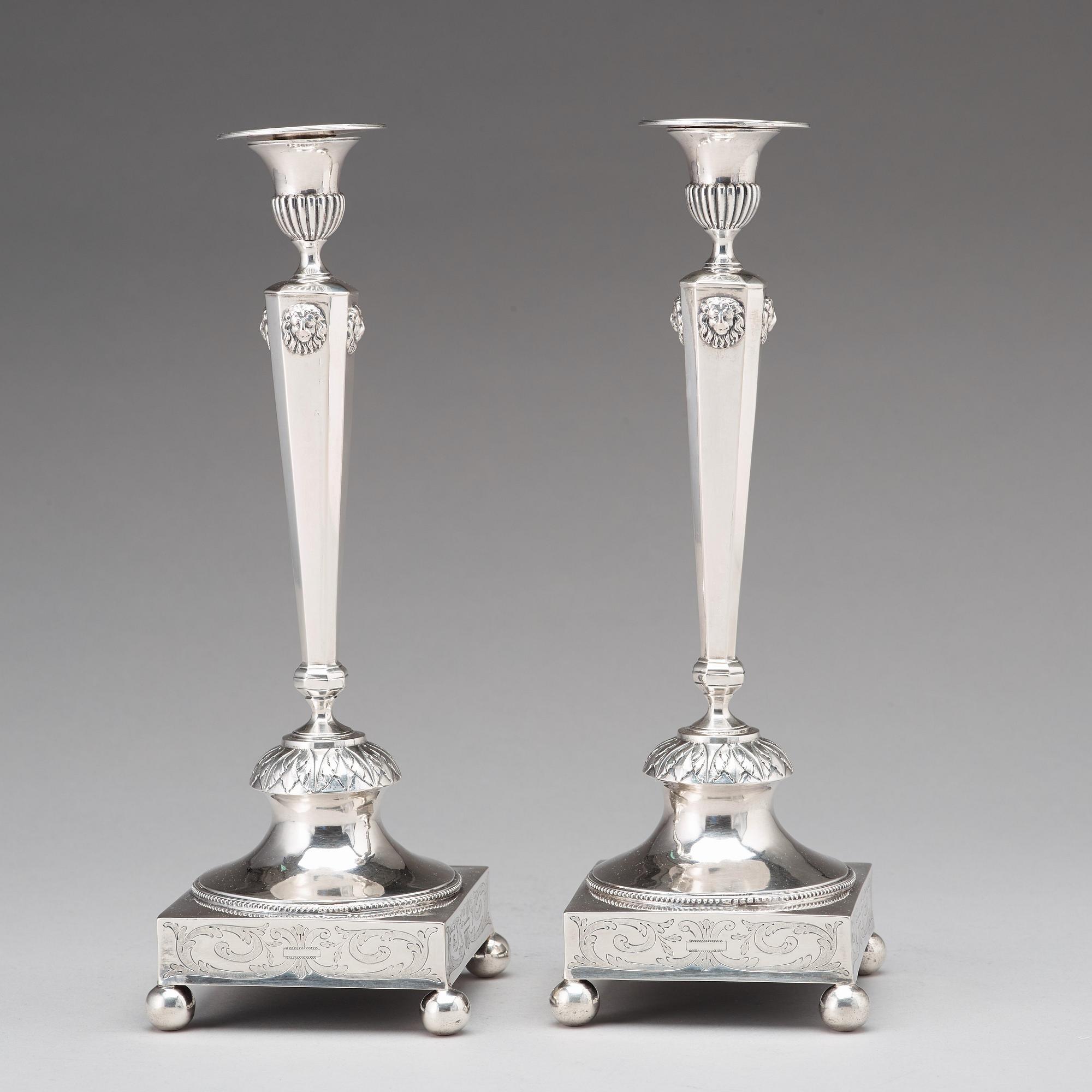 Olof Hellbom, ljusstakar, ett par, silver, Stockolm 1798, sengustavianska.