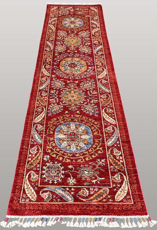 GALLERIMATTA, orientalisk, ca 307 x 78 cm.