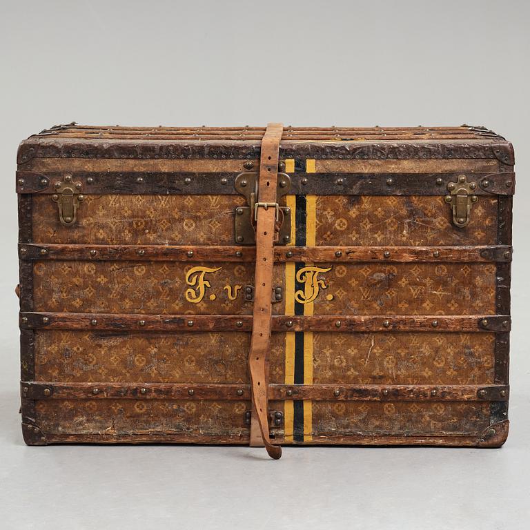 Louis Vuitton, TRUNK, Louis Vuitton, early 19th century.