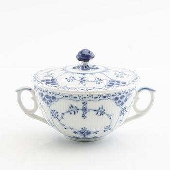 Royal Copenhagen, service pieces, 23 pcs, "Musselmalet", Royal Copenhagen, Denmark.