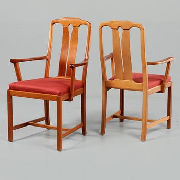 KARMSTOLAR, ett par, "Ambassadör", Carl Malmsten, Rydéns Interiör, tillverkade 1985.