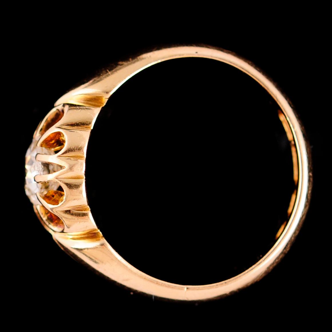RING, 18 k guld, med briljant ca 0.65 ct. Vikt med sten ca 6 g.