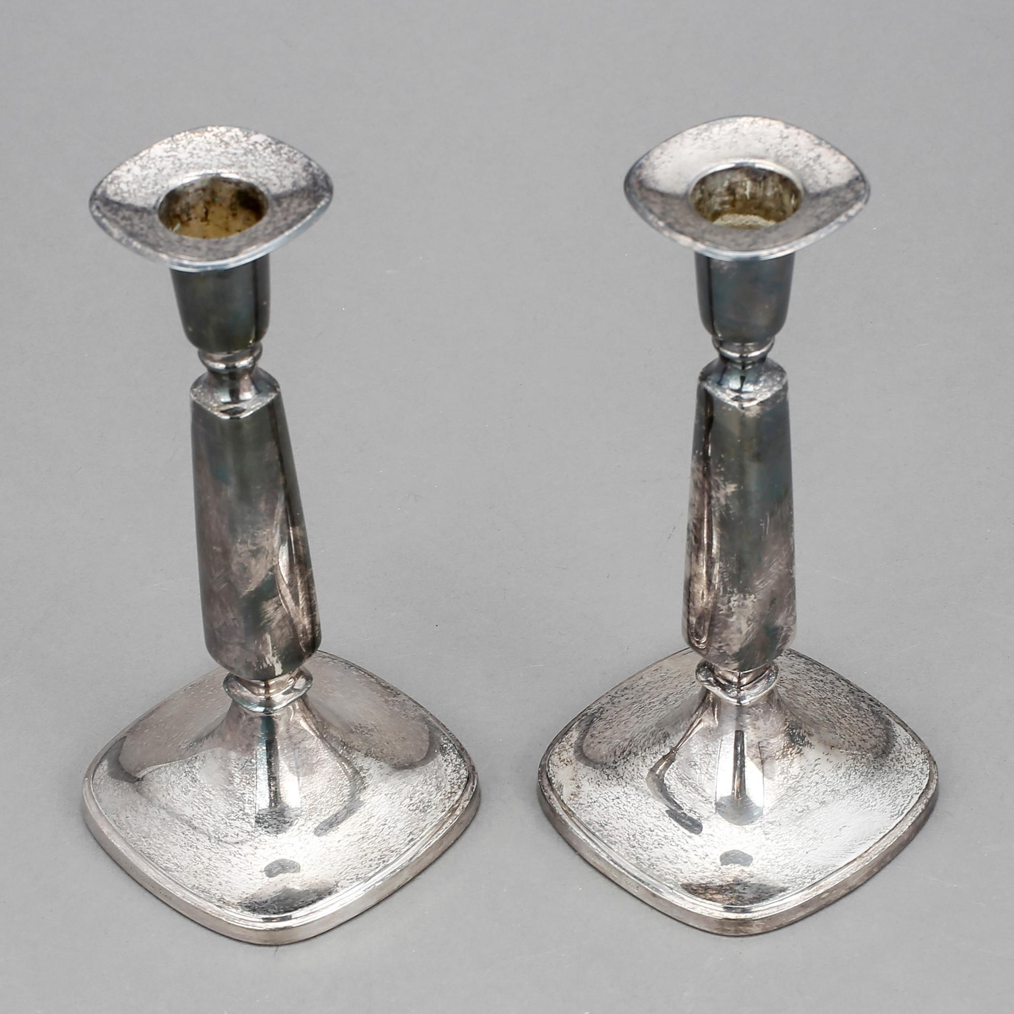 LJUSSTAKAR, ett par, silver, Tore Eldh, Ceson, Göteborg, 1969 och 70.