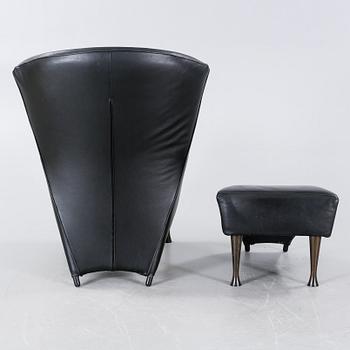 A lounge chair with foot stool by Gijs Papavoine for Montis, model "Castor", late 20th century.