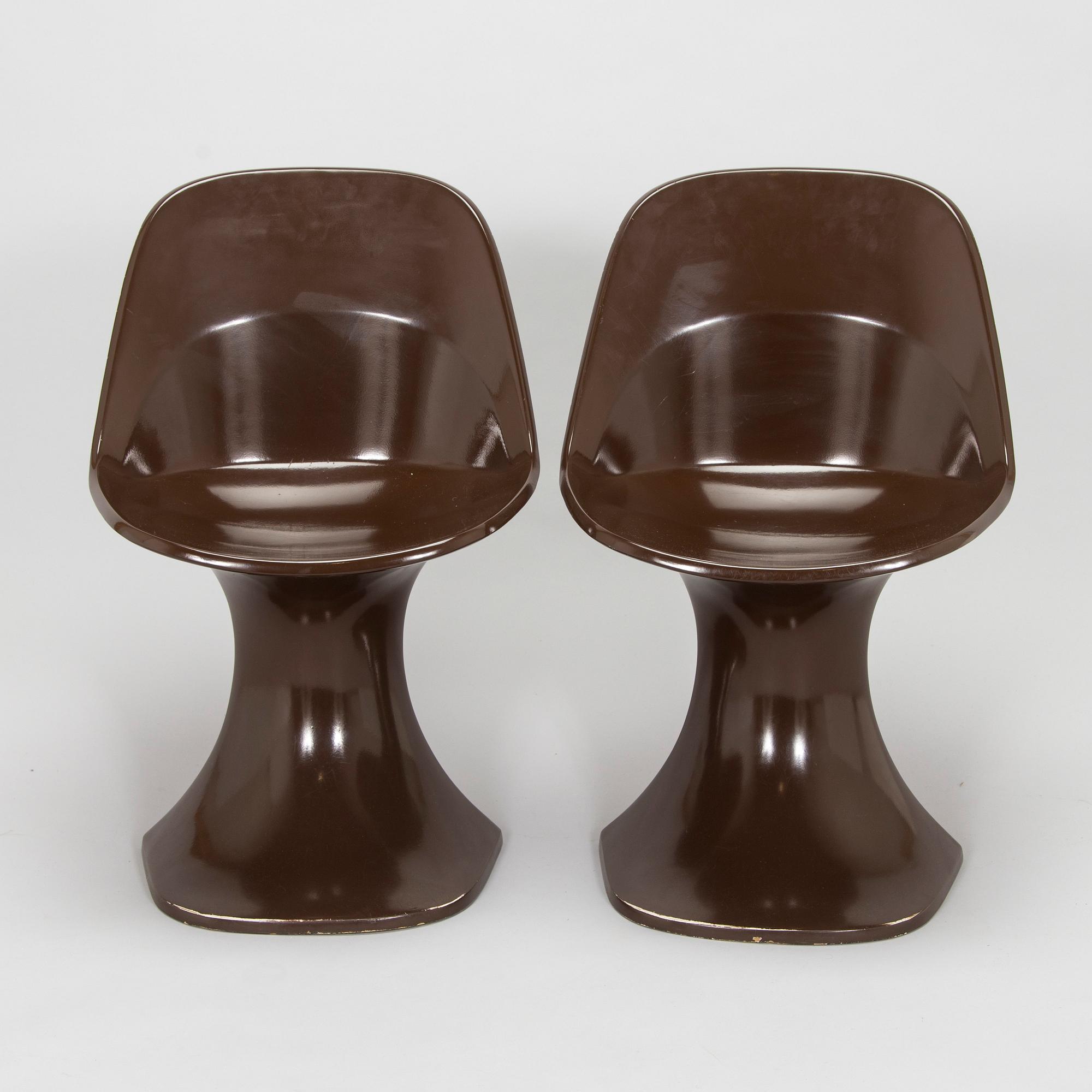 Perttu Mentula, four 1970s chairs 'PMD-model' for Huonekalutuote Oy.