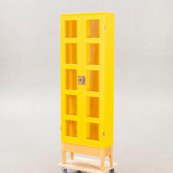 Mats Theselius, a Natinoa Geographic display cabinet Källemo 1990.