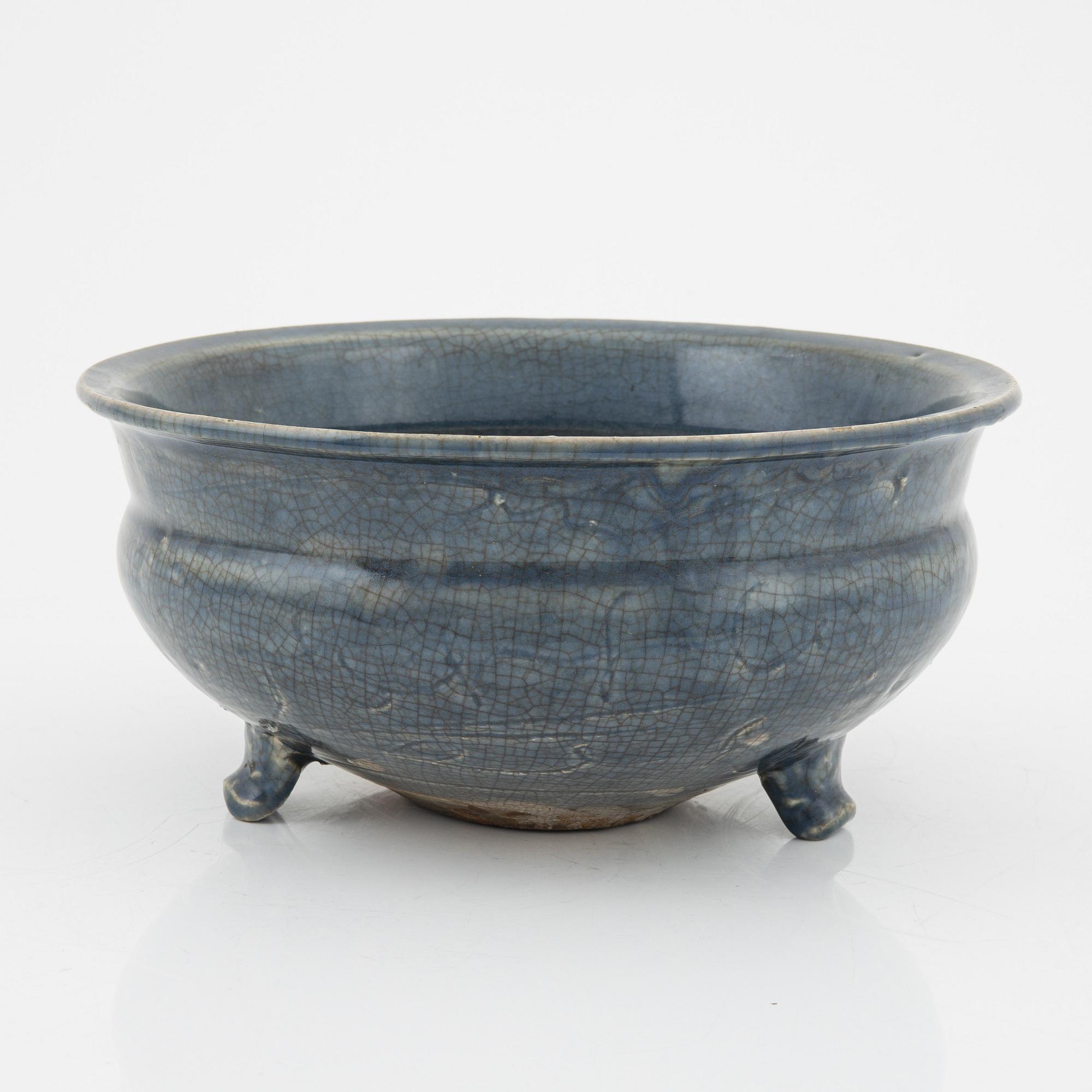 Rökelsekar, glaserad keramik, Sydostasien, 1900-tal.