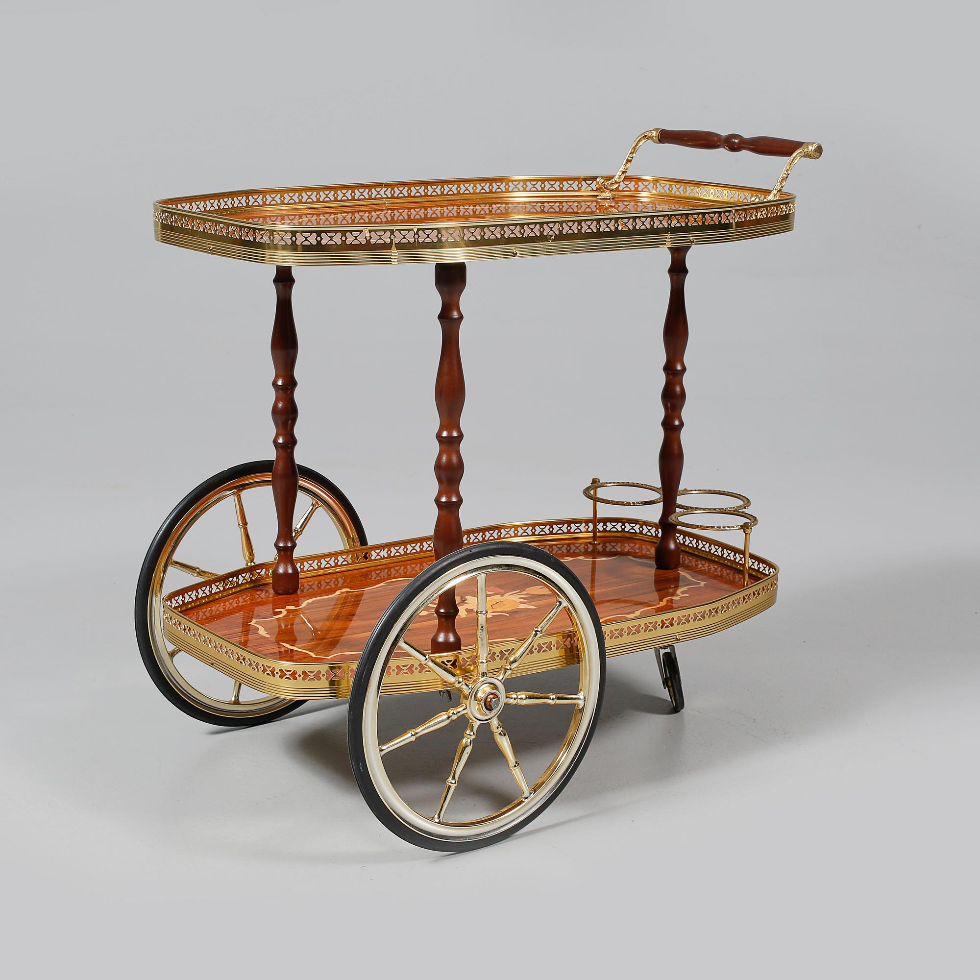 SERVERINGSVAGN, 1900-talets andra hälft.
