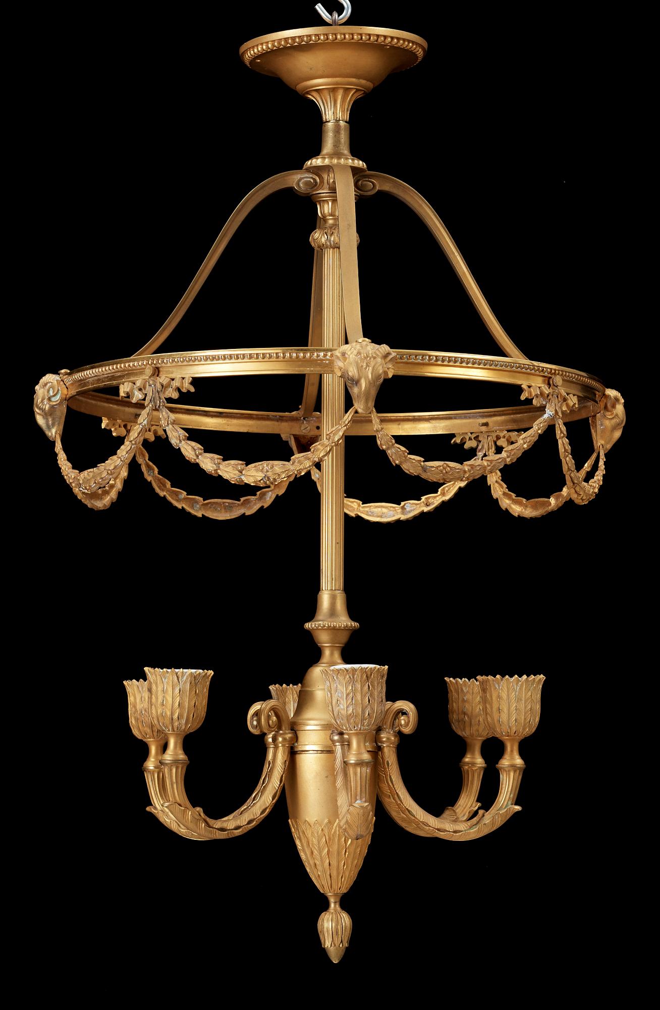 LJUSKRONA, förgylld metall, empirestil, tidigt 1900-tal. H 74.