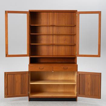 Yngve Ekström, vitrinskåp, "Krus", AB Westbergs Möbler, Tranås,modellen  formgiven 1955.