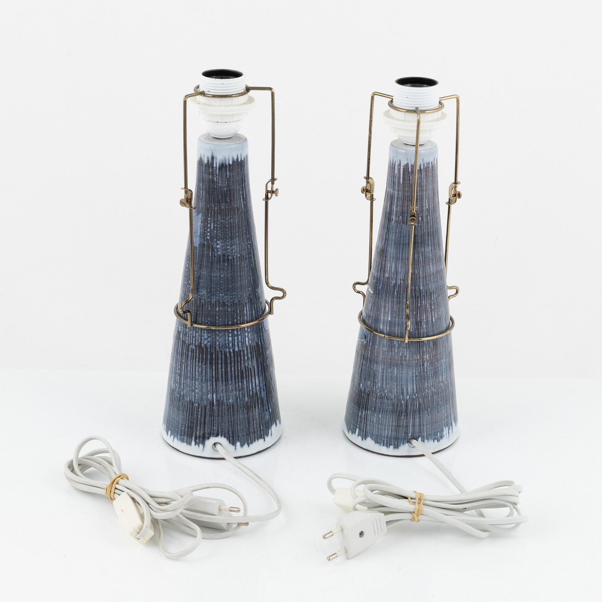 Berit Davidsson, bordslampor ett par, keramik, Laholm, 1900talets andra hälft.