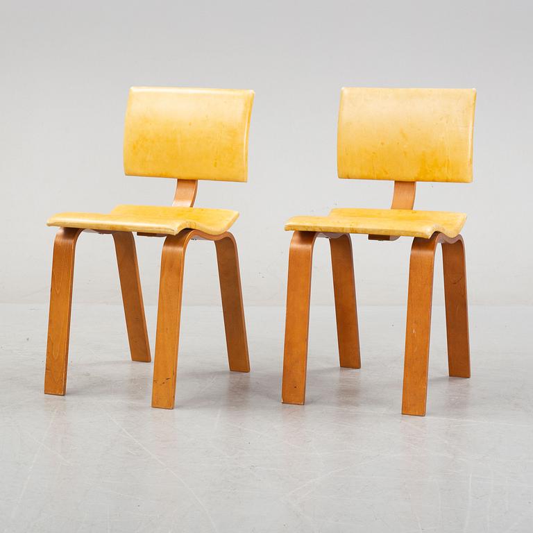 Peter Hallen, a pair of beech and leather 'Wave' chairs, Gemla, Diö, 1998.