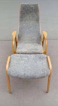 FÅTÖLJ med PALL, "Lamino", Yngve Ekström, Swedese, 1900-talets andra hälft.