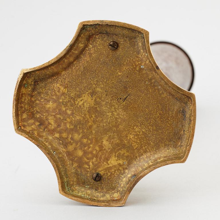 VASER, ett par, empirestil, 1800-tal.