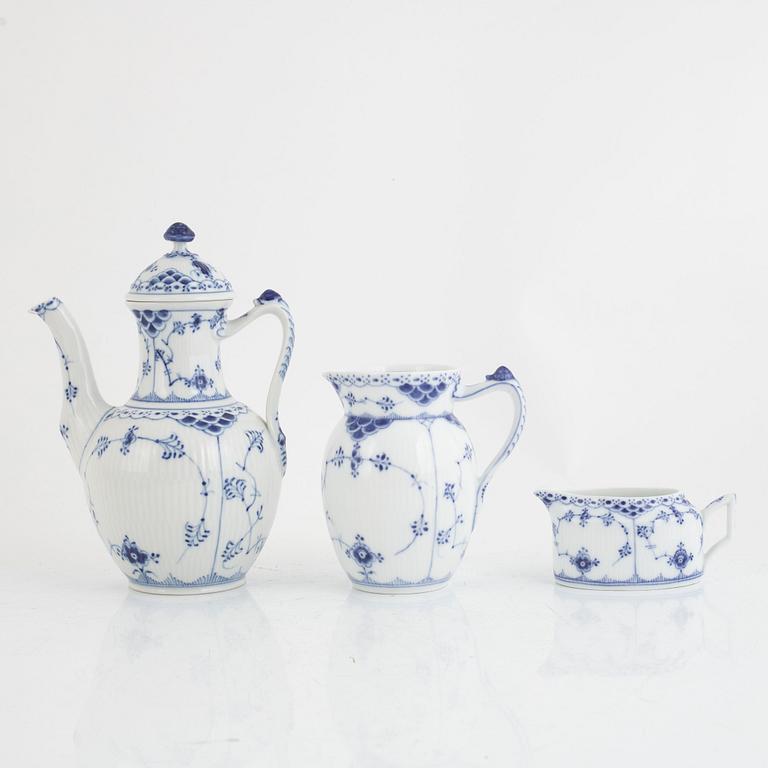 Royal Copenhagen, Kaffeservis, 28 delar "Musselmalet".