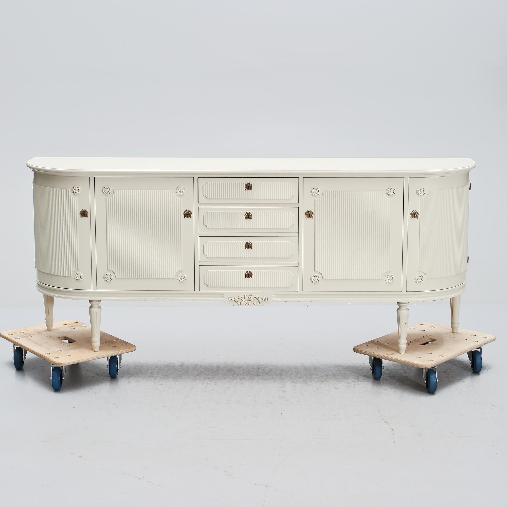 SIDEBOARD, gustaviansk stil, 1900-talets andra hälft.