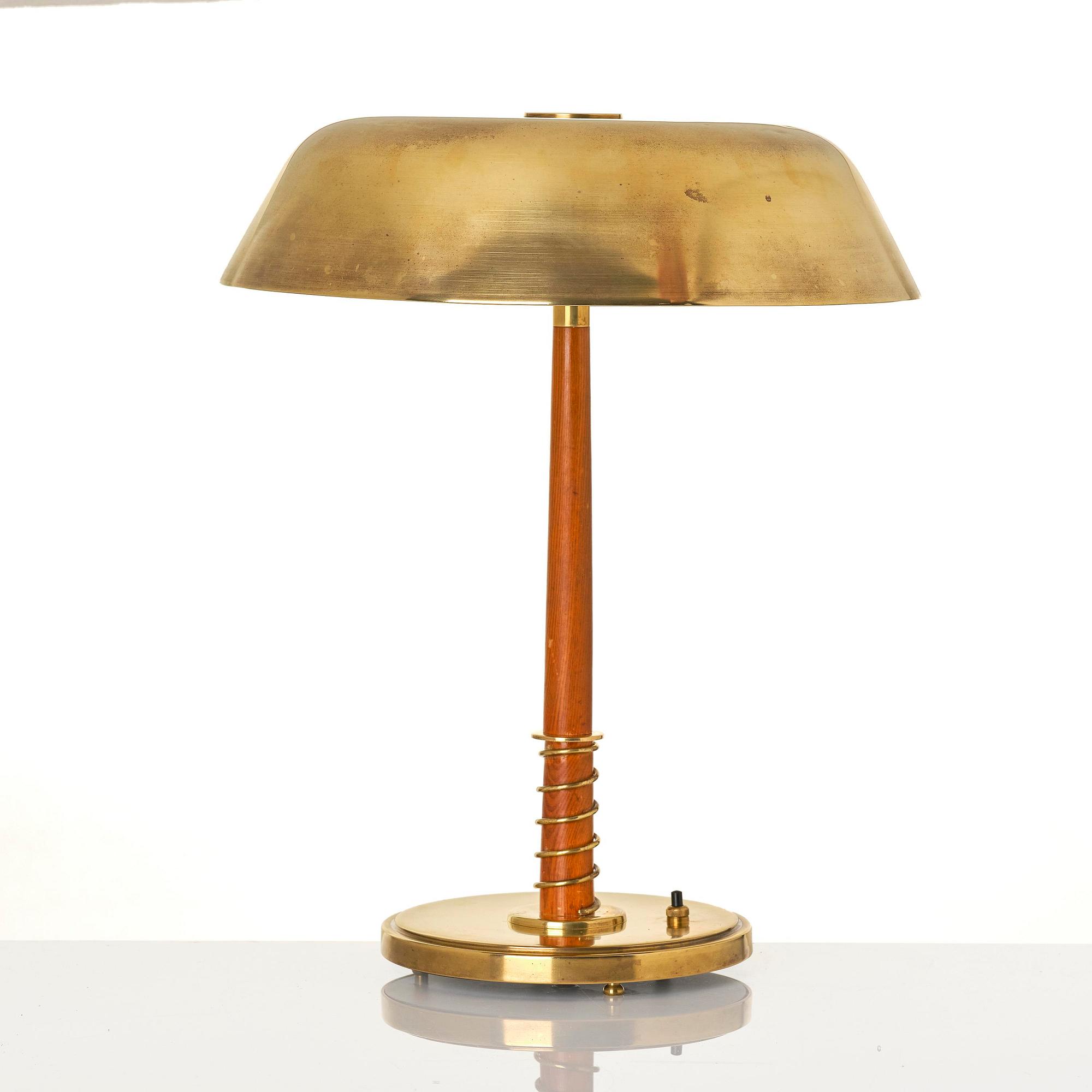 Harald Notini, a table lamp model "15441", Arvid Böhlmarks Lampfabrik, Stockholm, 1940s.