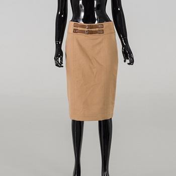 A RALPH LAUREN SKIRT.