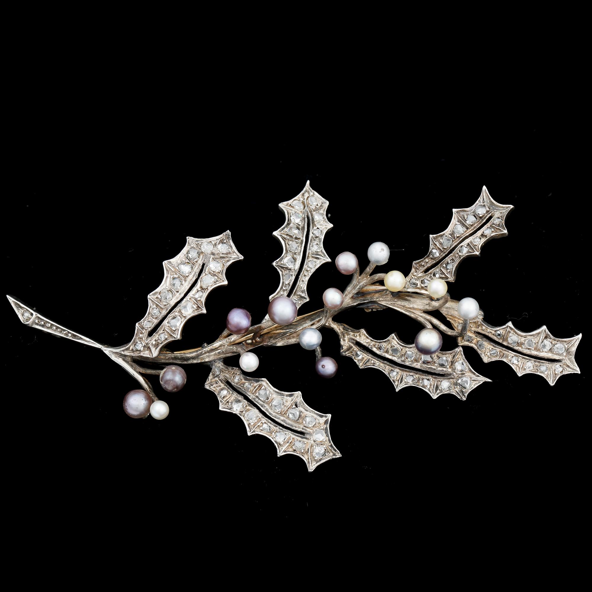 BROSCH, silver med rosenslipade diamanter och pärlor. Vikt ca10g.