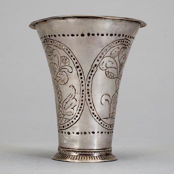 BÄGARE, silver, Petter Röding, Varberg, 1753. Vikt ca 62 gram.