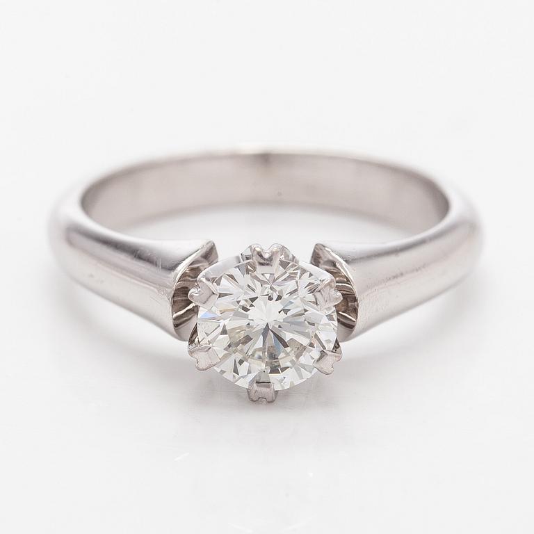 Ring, briljantslipad diamant 0,80 ct, 18K vitguld, Sandberg, Helsingfors 2003.