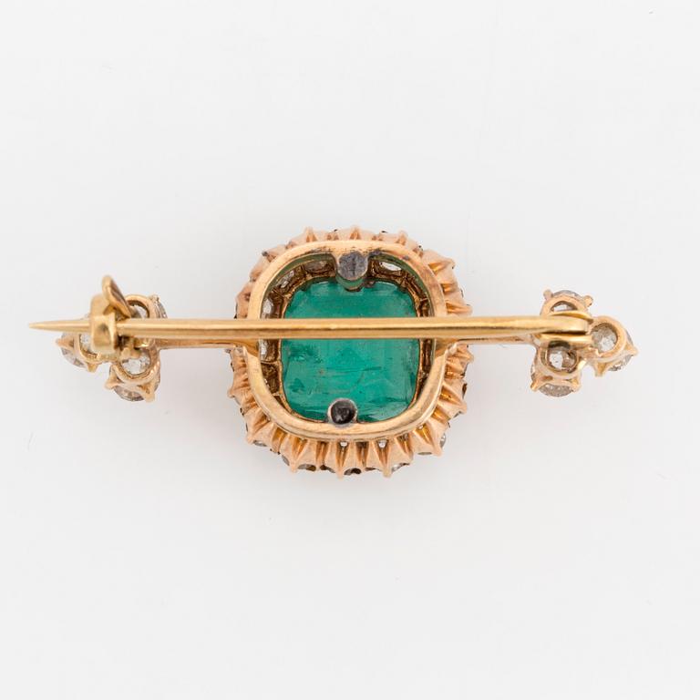 A BROOCH.