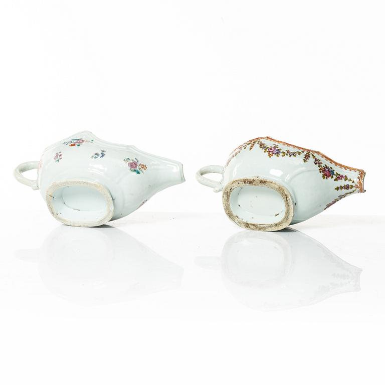 Two Chinese famille rose porcelain sauce boats, Qing dynasty, Qianlong (1736-95).