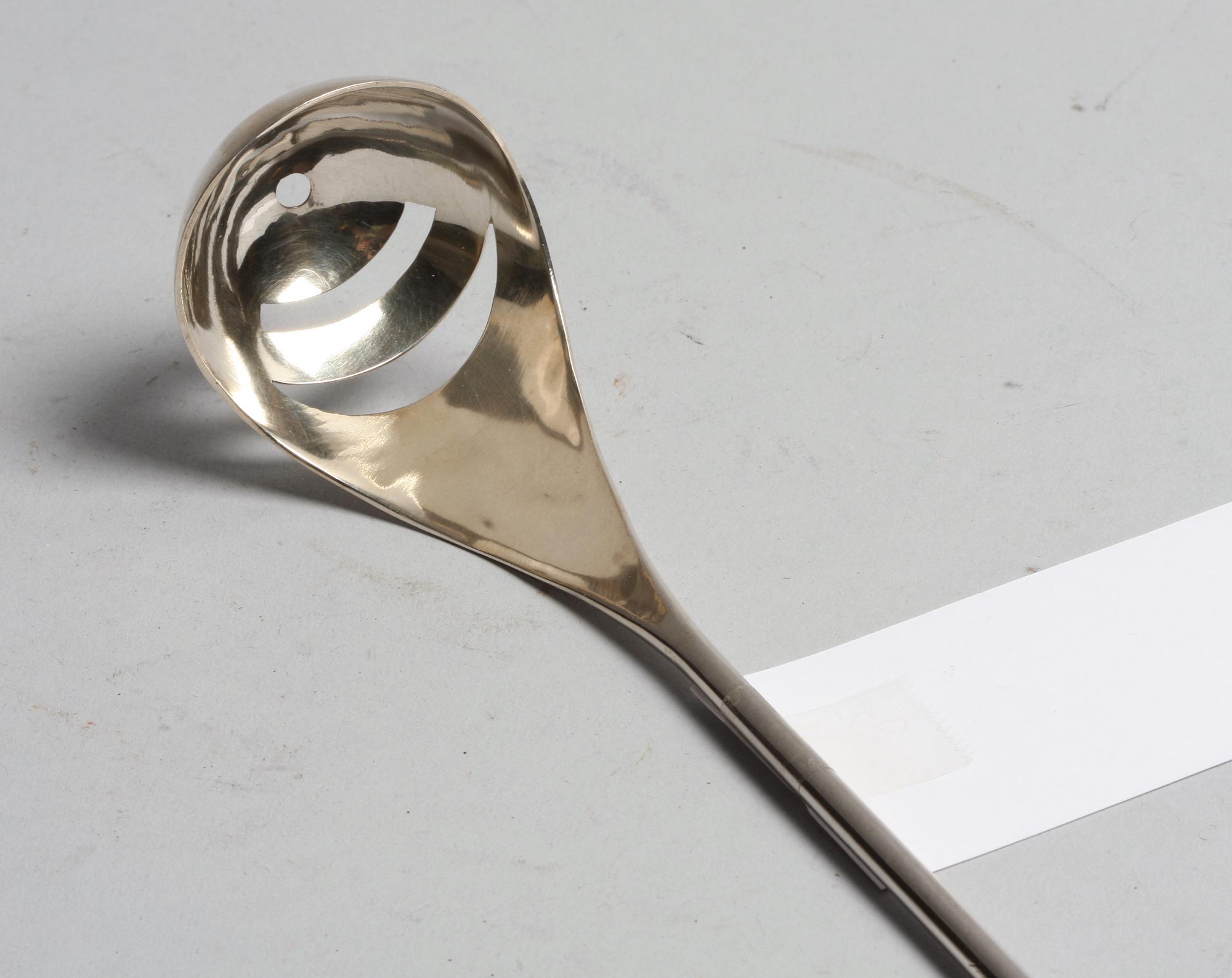 ISSLEV, sterling silver, svenska importstämplar, 1900-talets senare del.