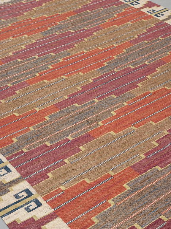 Märta Måås-Fjetterström, CARPET. "Bruna heden". Flat weave. 351 x 250,5 cm. Signed AB MMF.