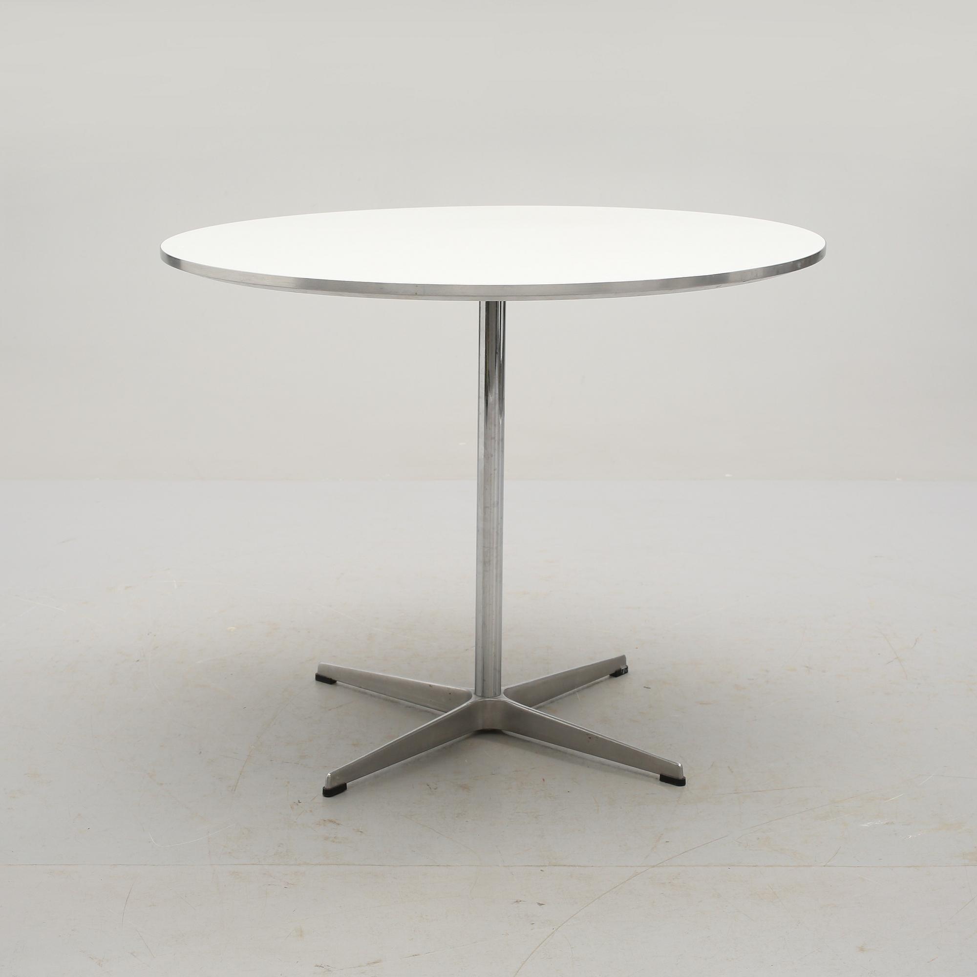 BORD, Arne Jacobsen, Bruno Mathsson & Piet Hein för  Fritz Hansen, Danmark, 1981.